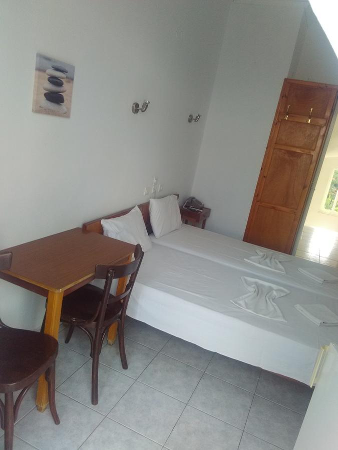 Alina Classic Hotel Loutra Edipsou  Buitenkant foto
